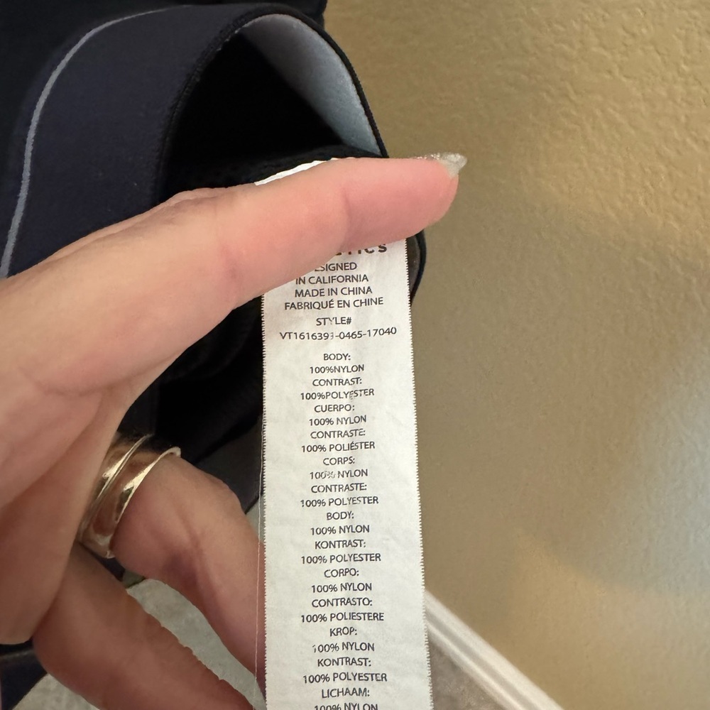 Fabletics Black Kennedy Vest Medium Hoodie - Picture 4 of 4